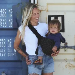 Porte bébé Léopard Gris