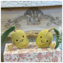 Amuseables Pair of Olives