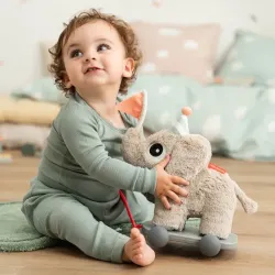 Jouet à tirer, Elphee Sand