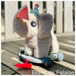 Jouet à tirer, Elphee Sand